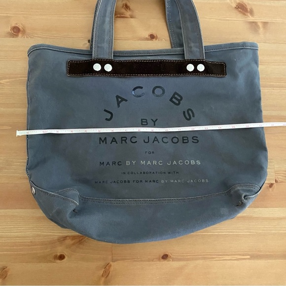 Jacobs by Marc Jacobs Top Zip Canvas Tote Bag Gray Canvas Suede Trim 17” X 11.5” - Picture 12 of 16